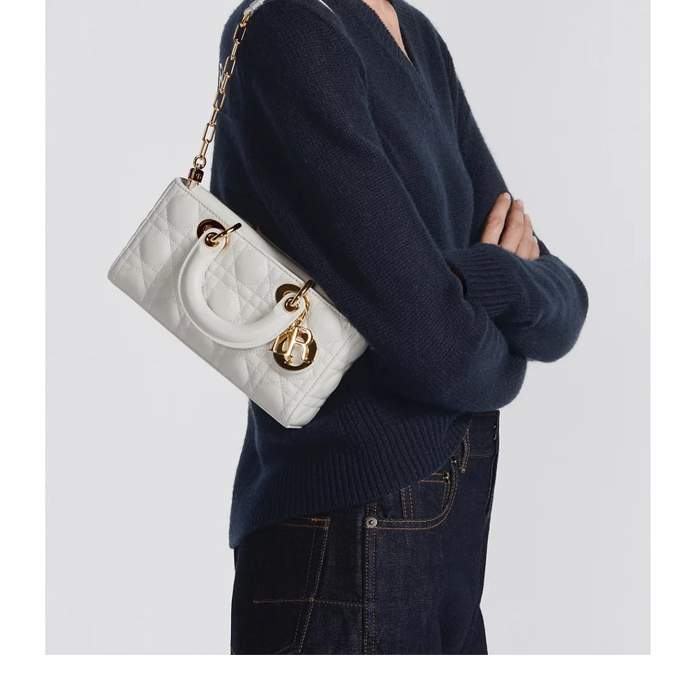 CHRISTIAN DIOR