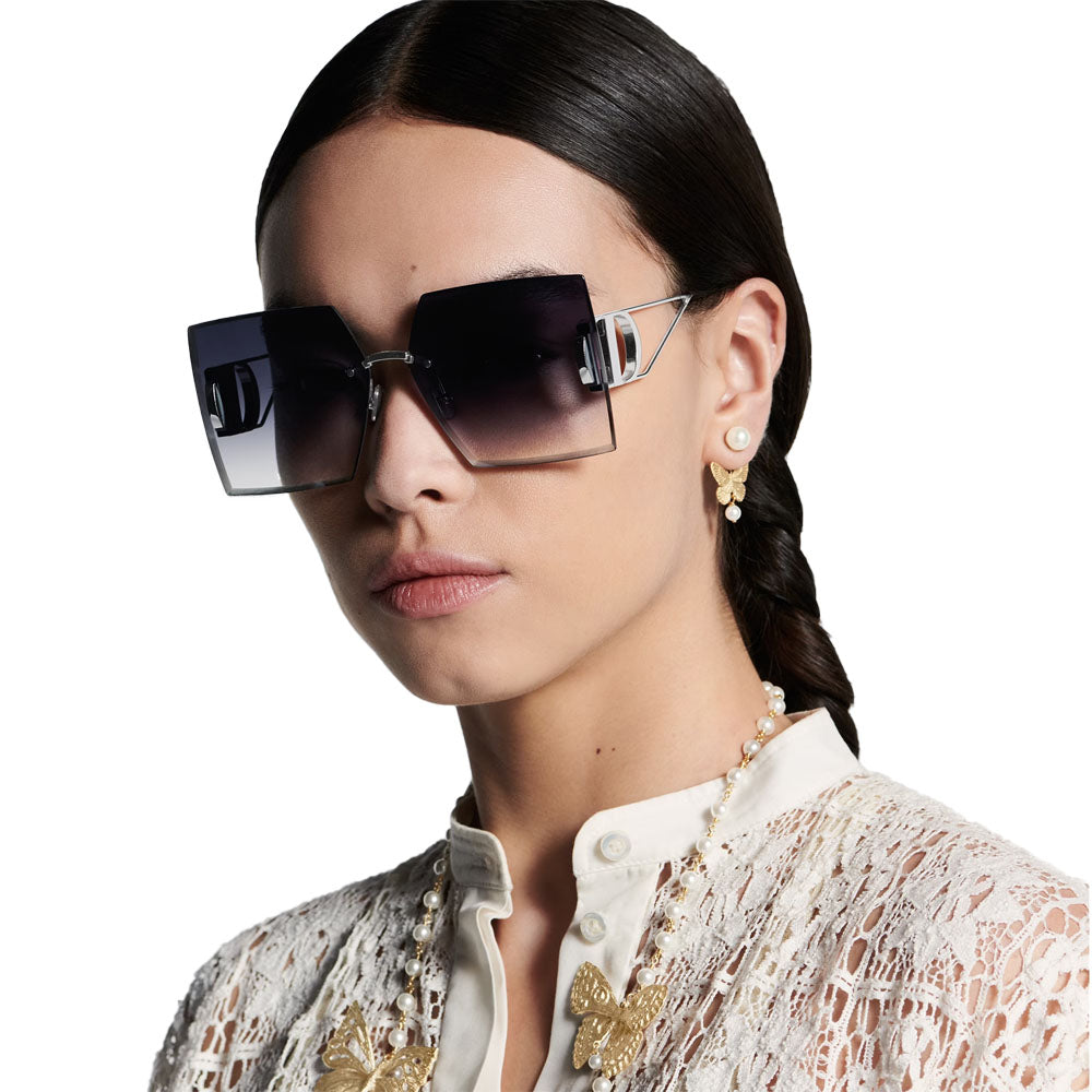 CHRISTIAN DIOR