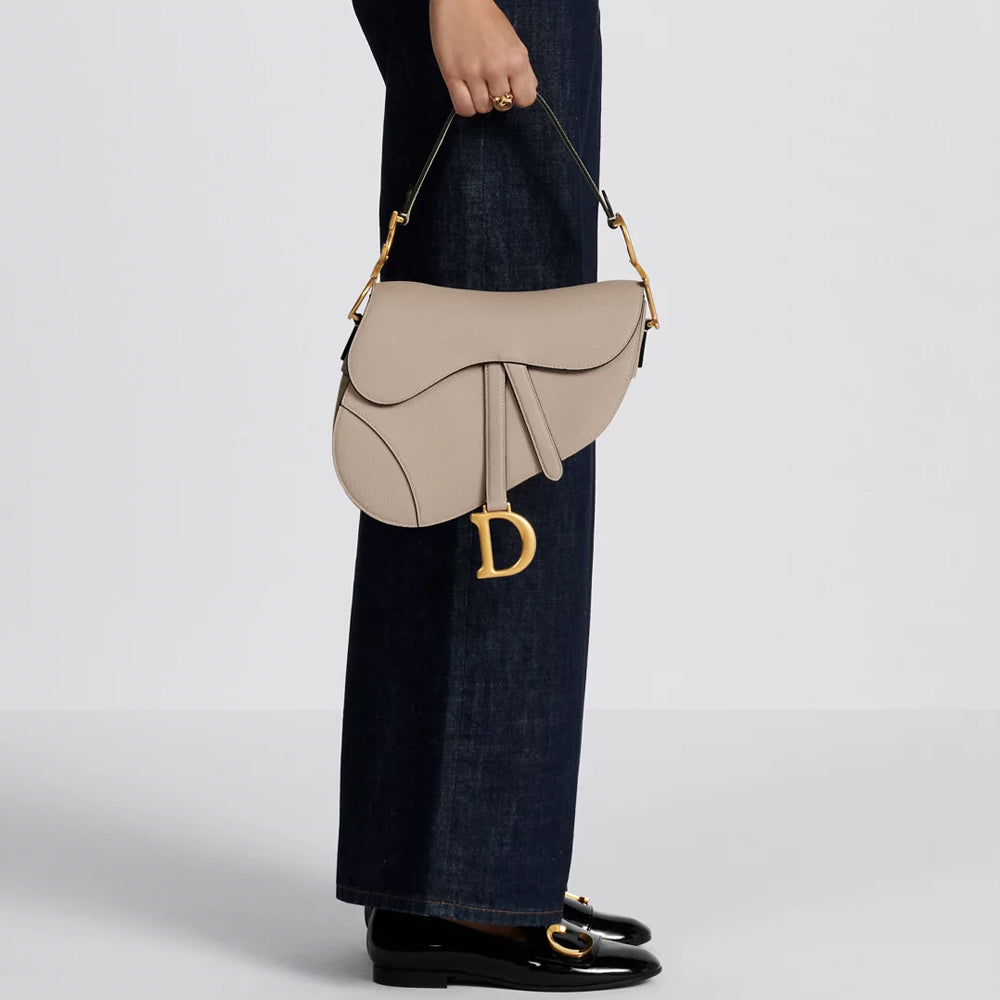 CHRISTIAN DIOR