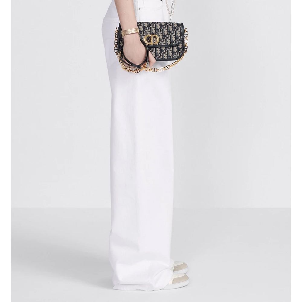 CHRISTIAN DIOR