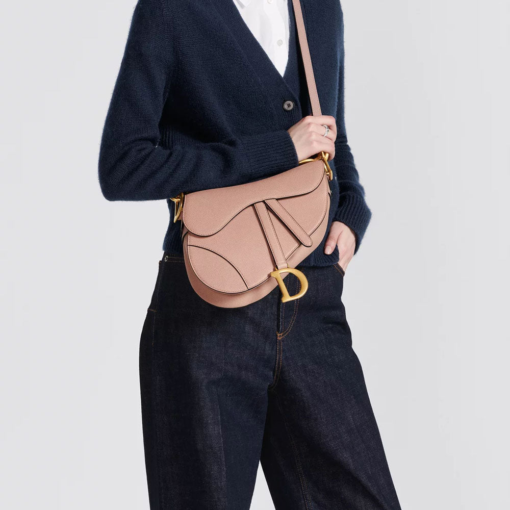 CHRISTIAN DIOR
