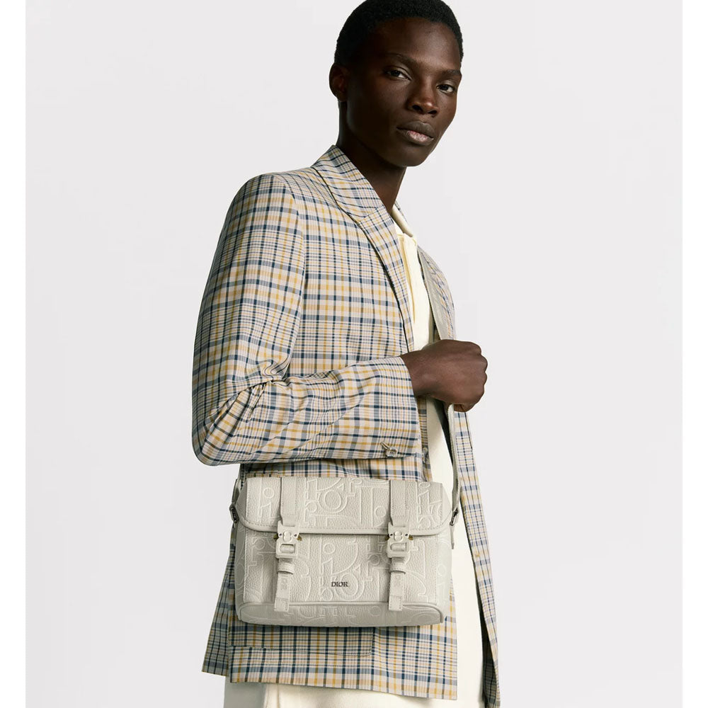 CHRISTIAN DIOR