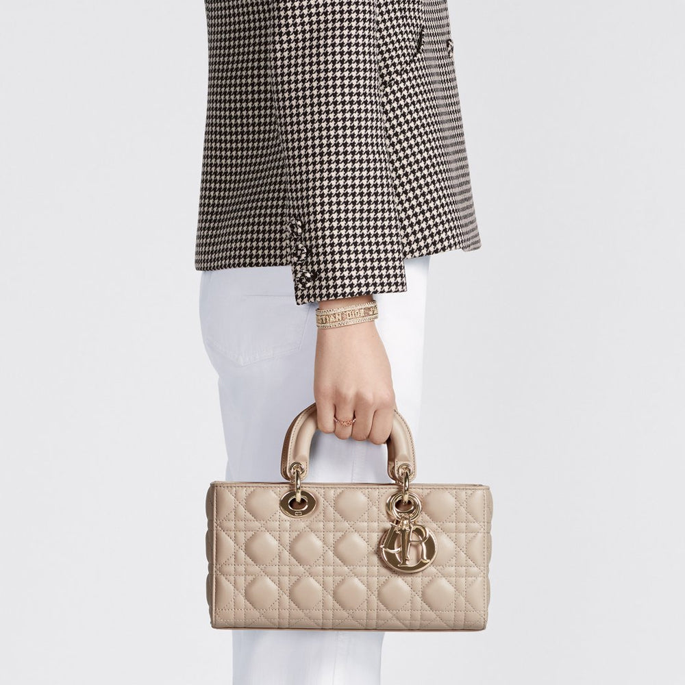 CHRISTIAN DIOR