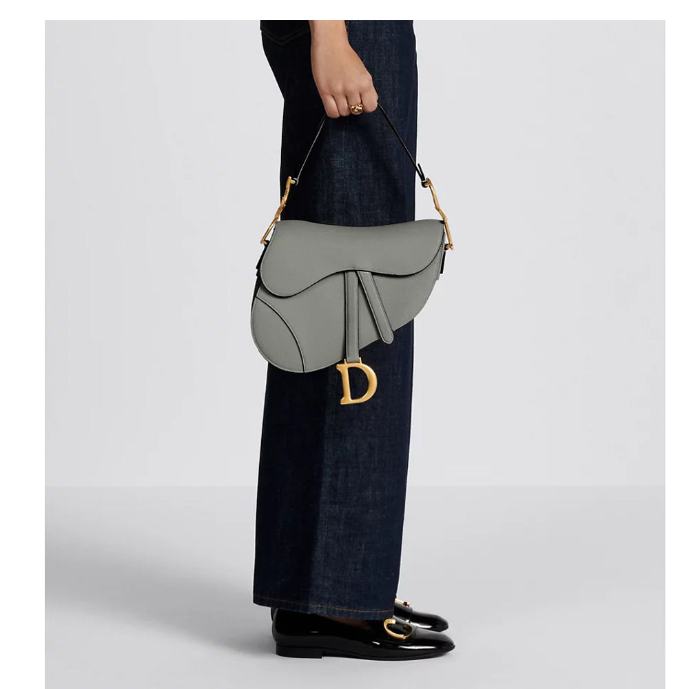 CHRISTIAN DIOR