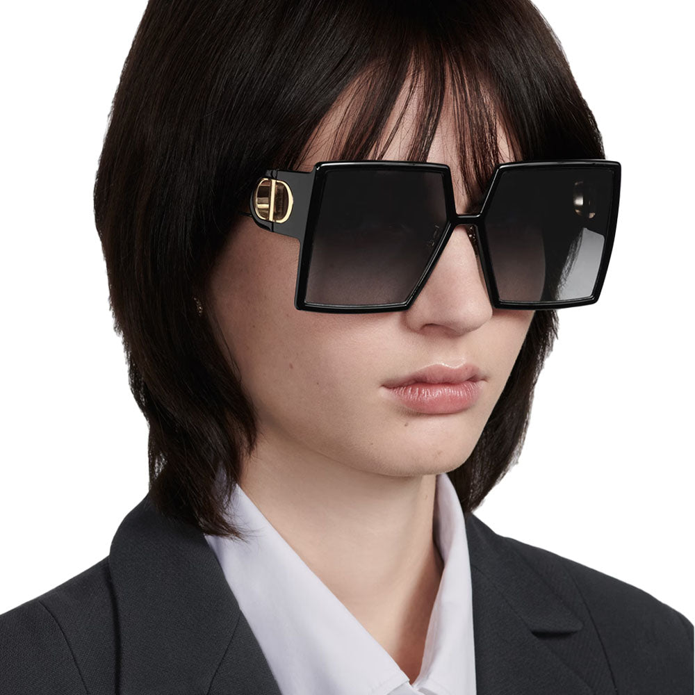 CHRISTIAN DIOR