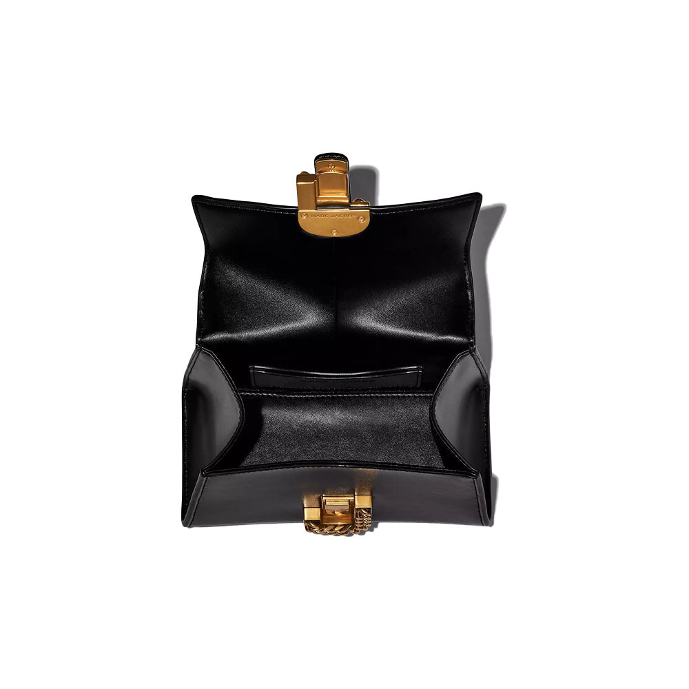 MARC JACOBS