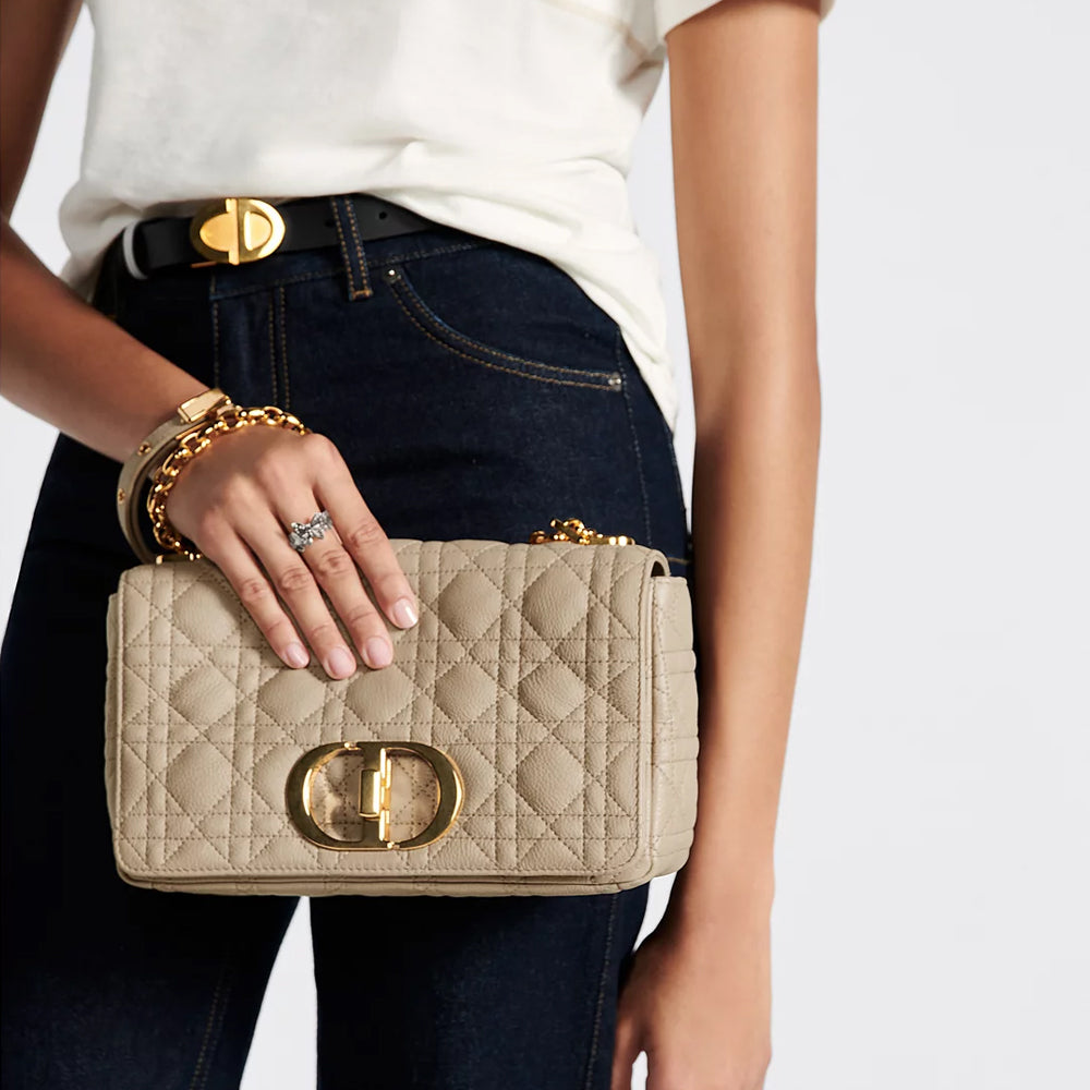 CHRISTIAN DIOR