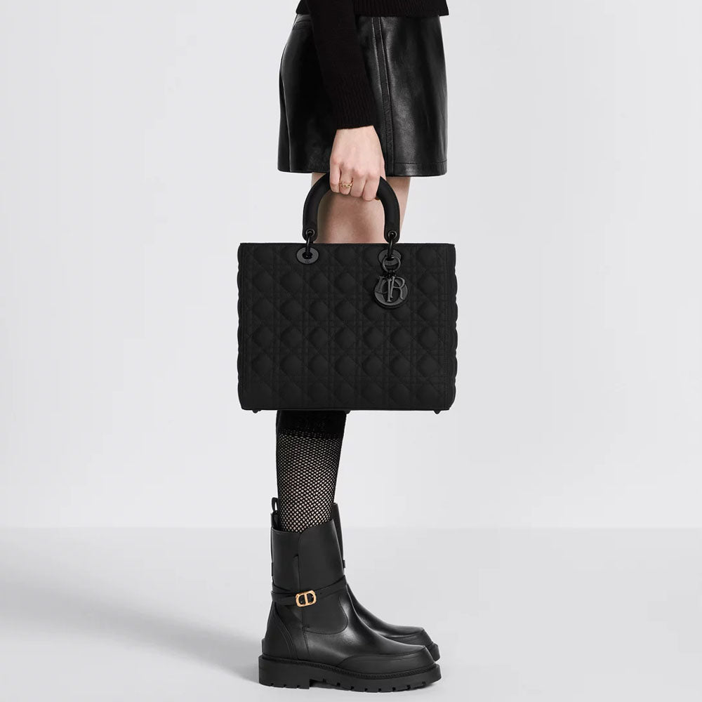 CHRISTIAN DIOR
