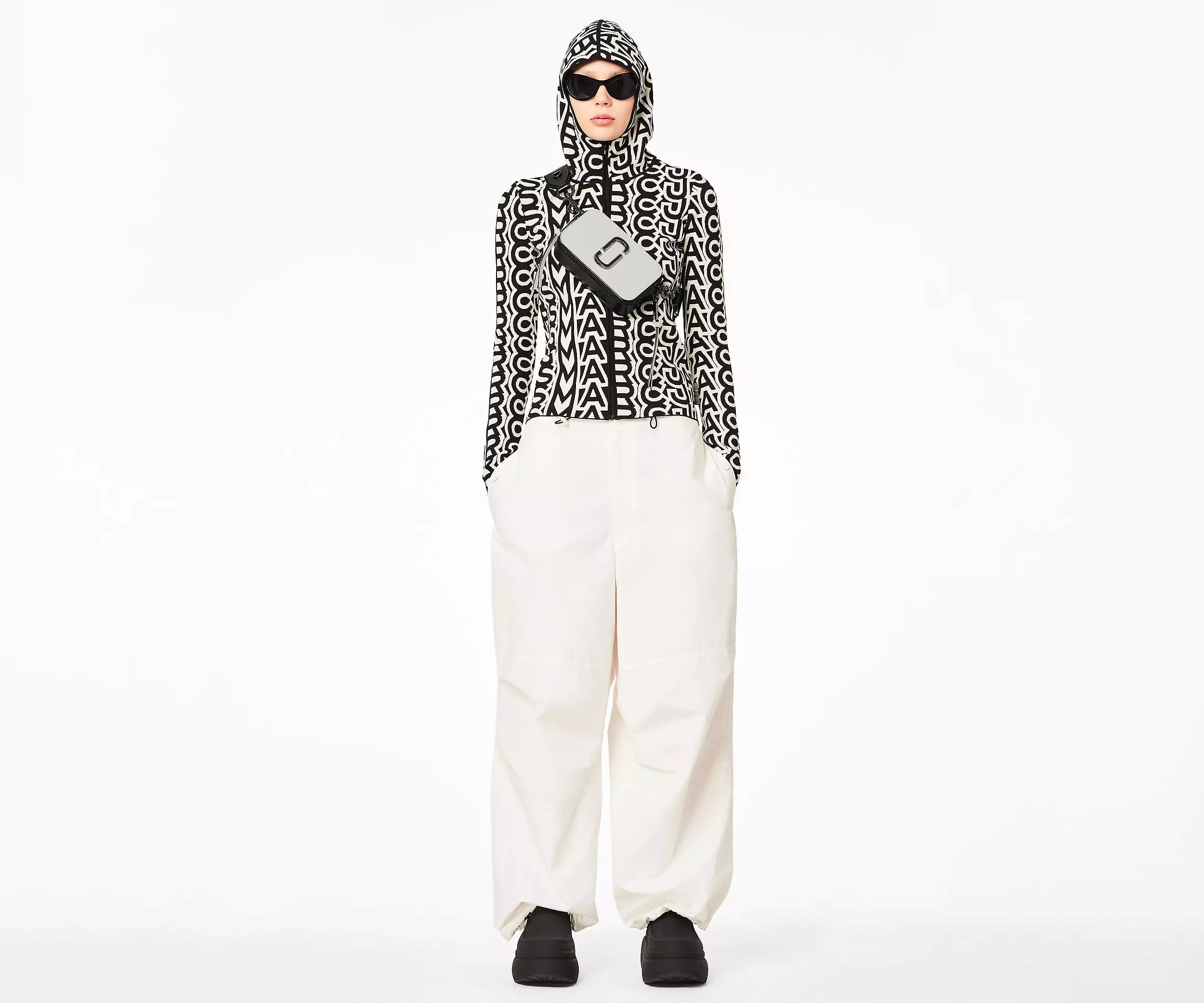 MARC JACOBS