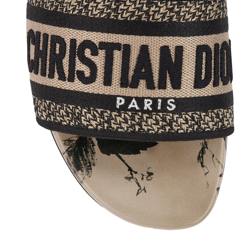 CHRISTIAN DIOR
