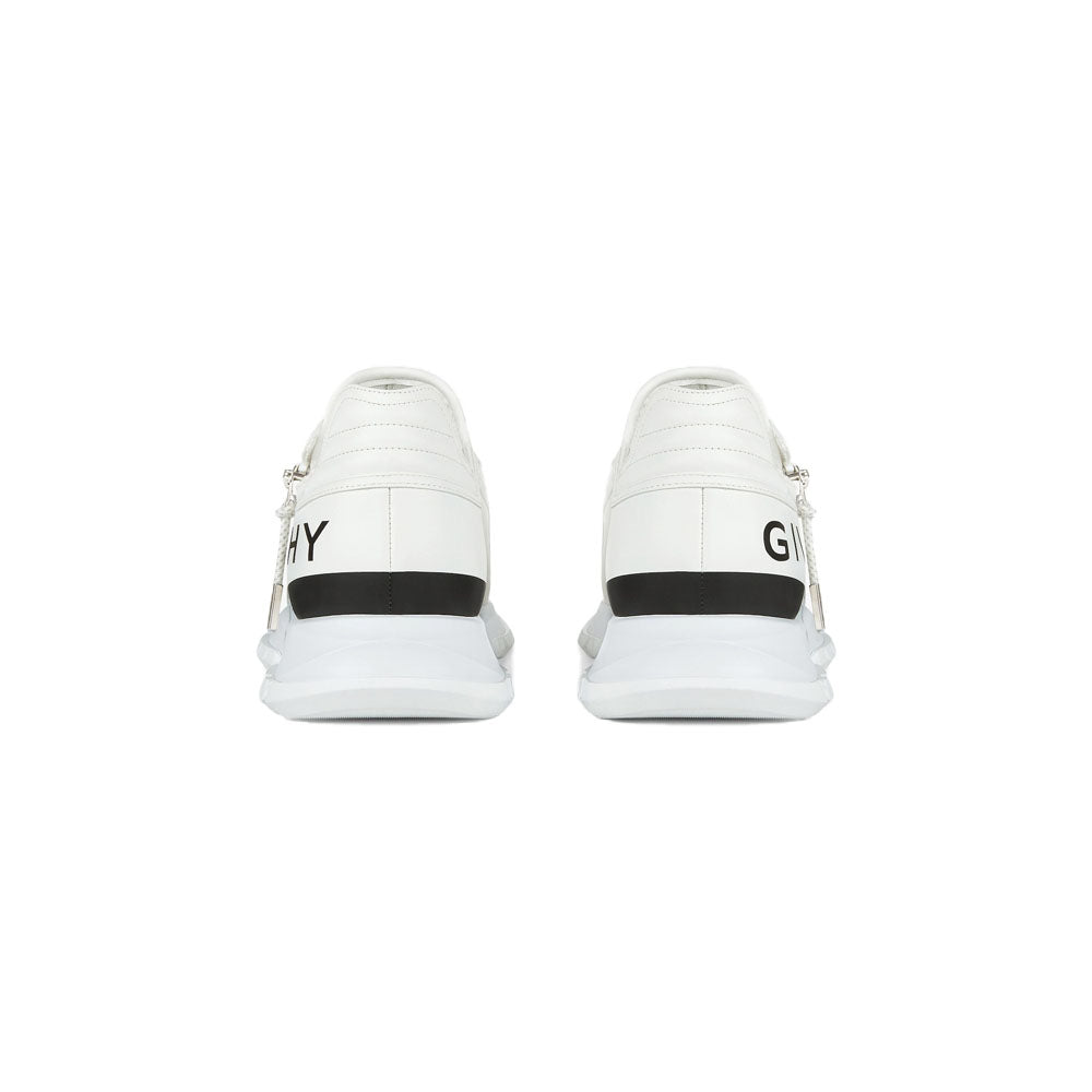 GIVENCHY