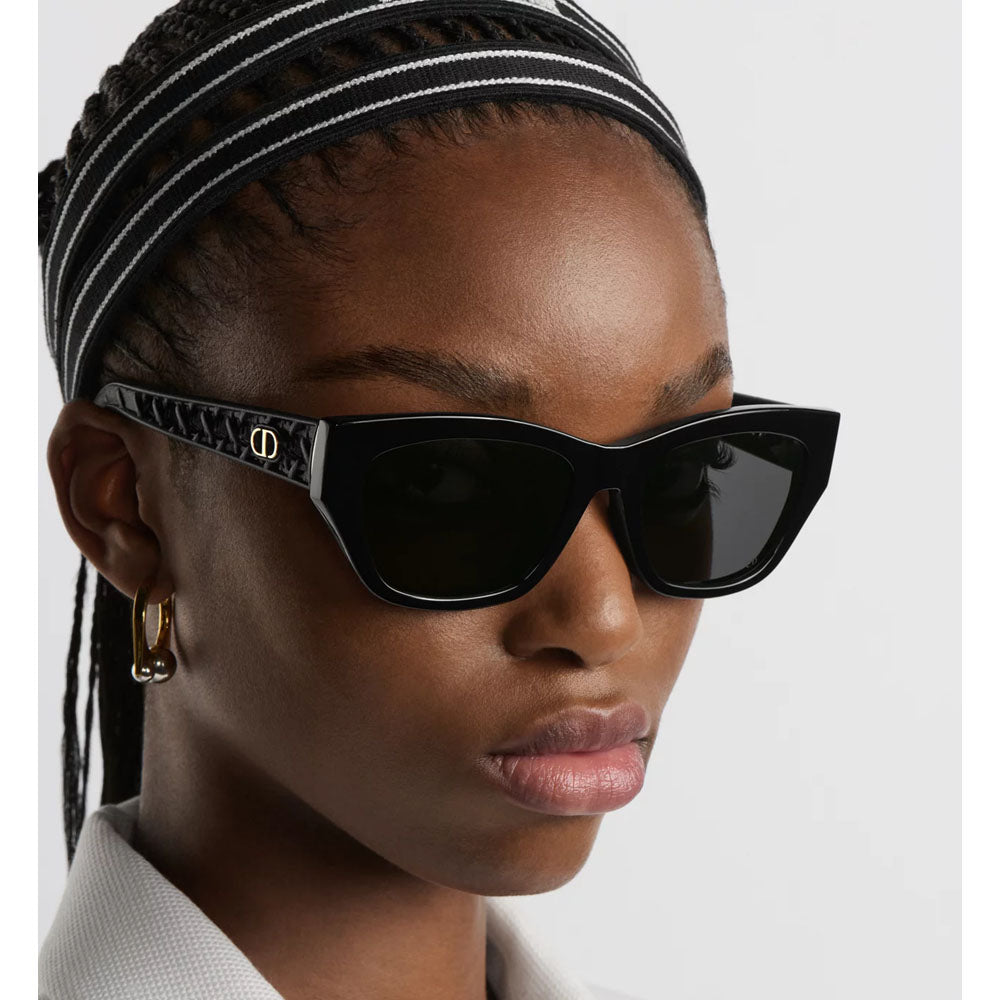 CHRISTIAN DIOR