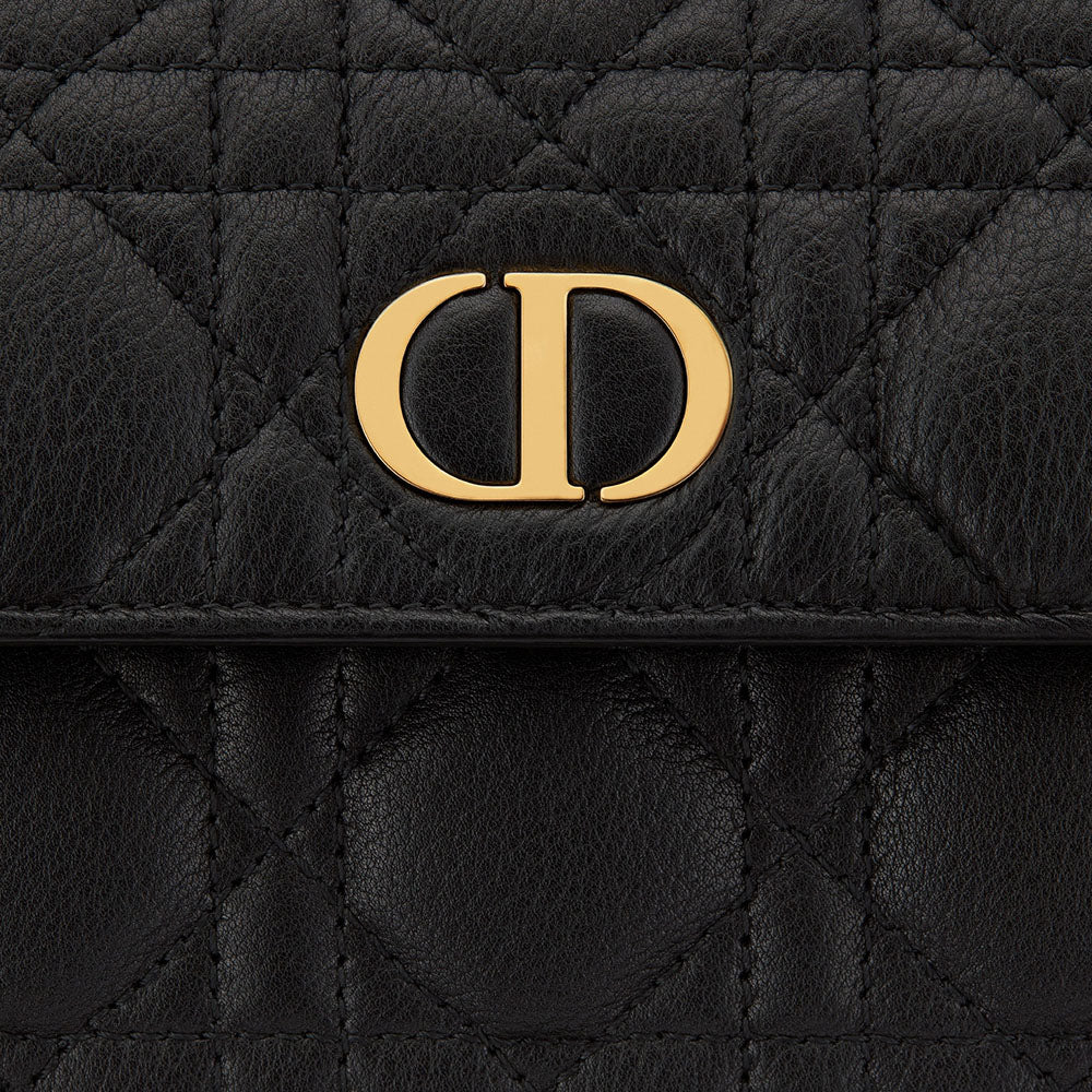 CHRISTIAN DIOR