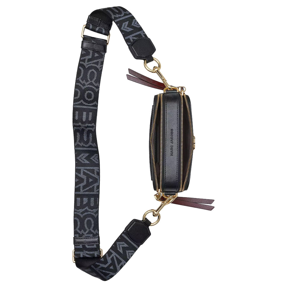 MARC JACOBS