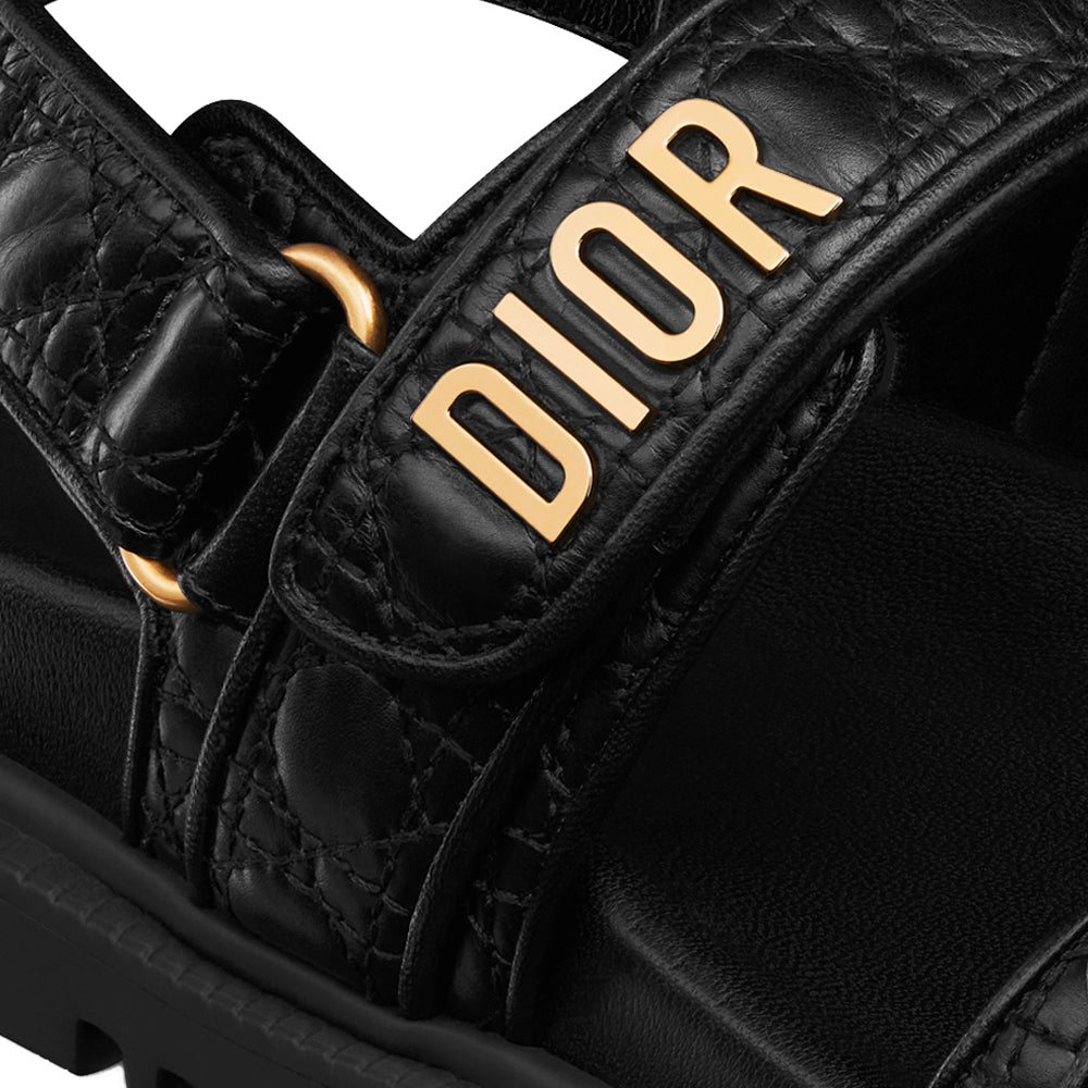 CHRISTIAN DIOR