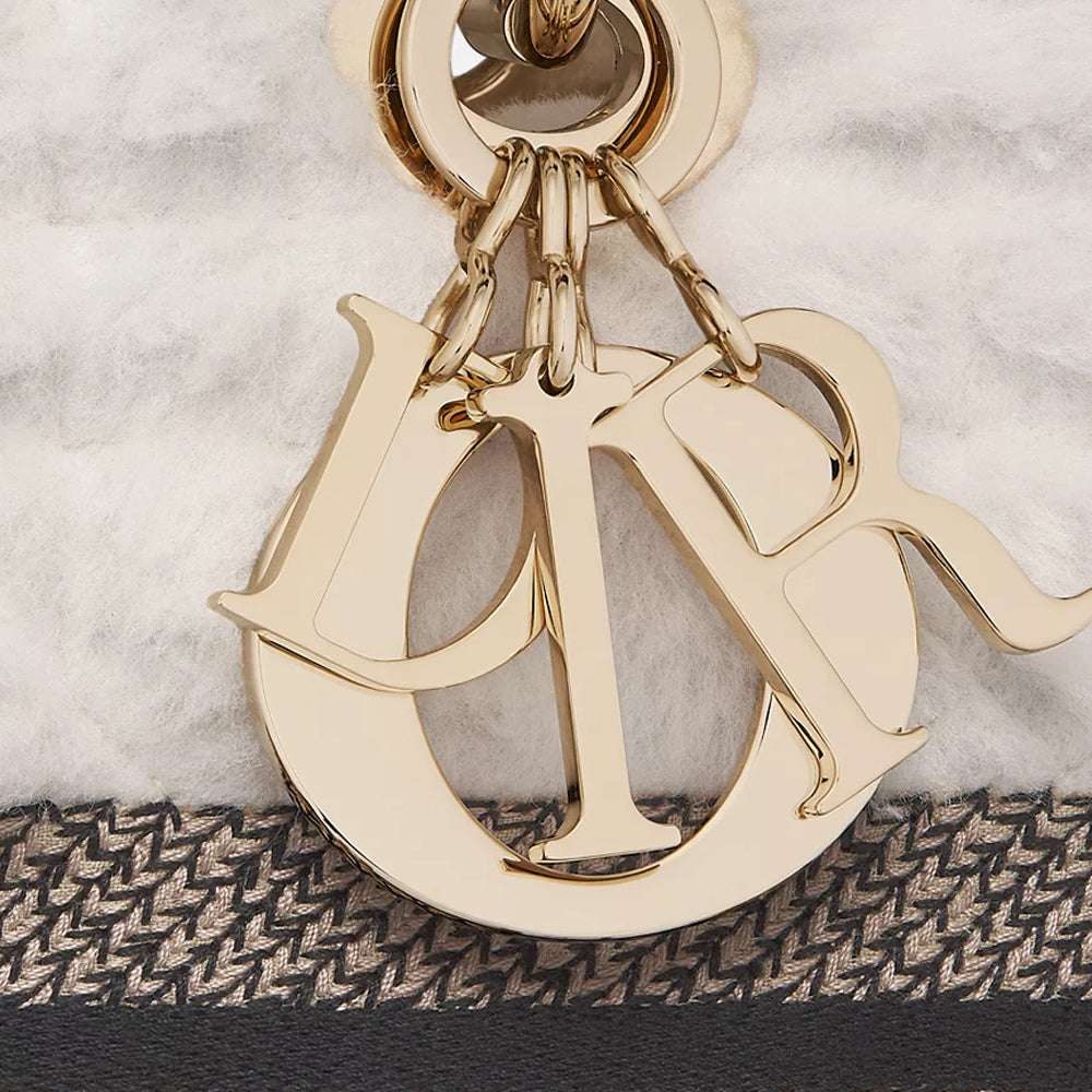 CHRISTIAN DIOR