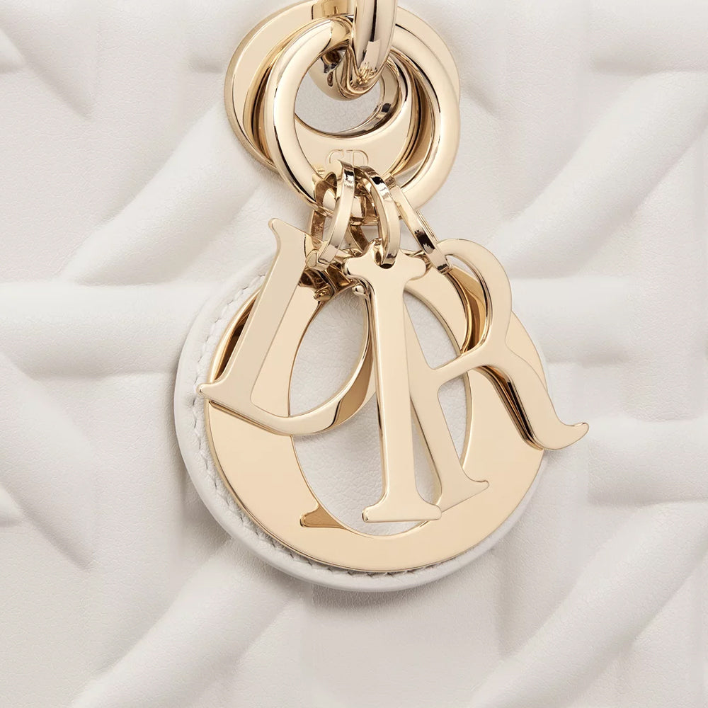 CHRISTIAN DIOR