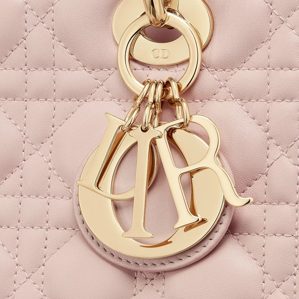 CHRISTIAN DIOR