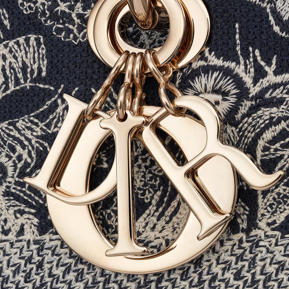 CHRISTIAN DIOR