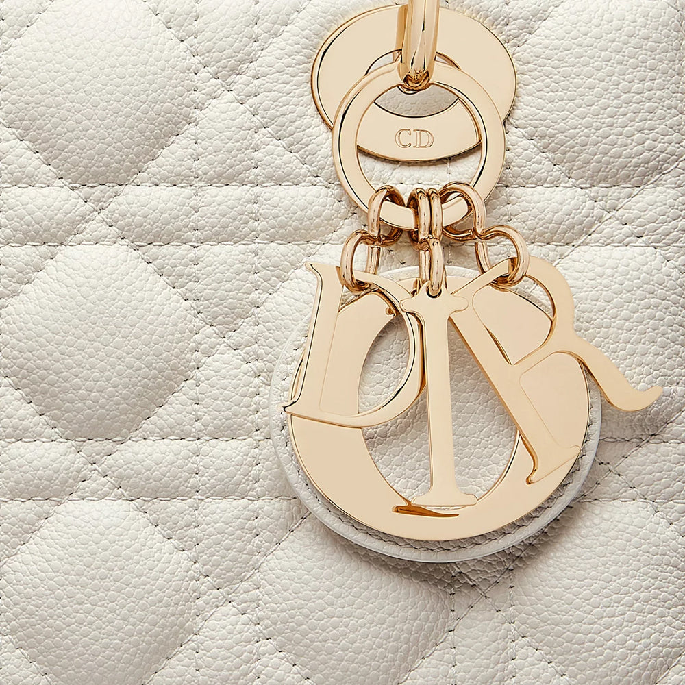 CHRISTIAN DIOR
