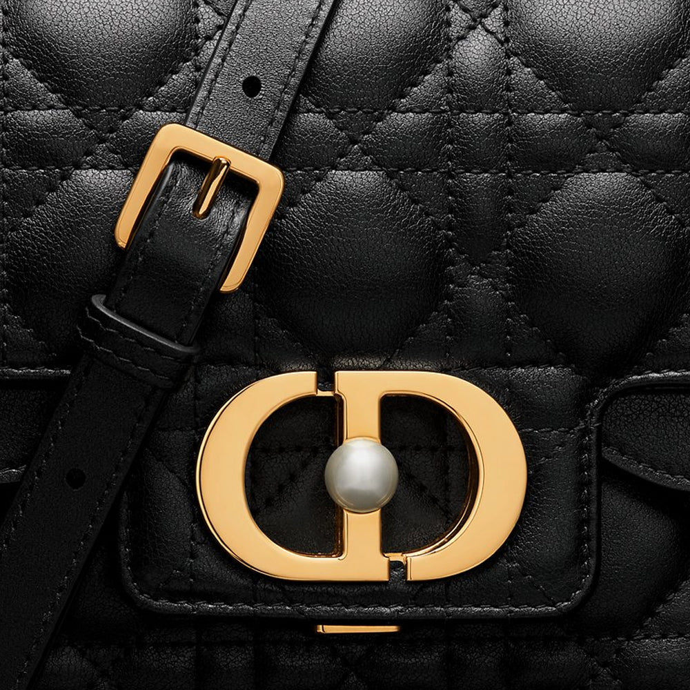 CHRISTIAN DIOR