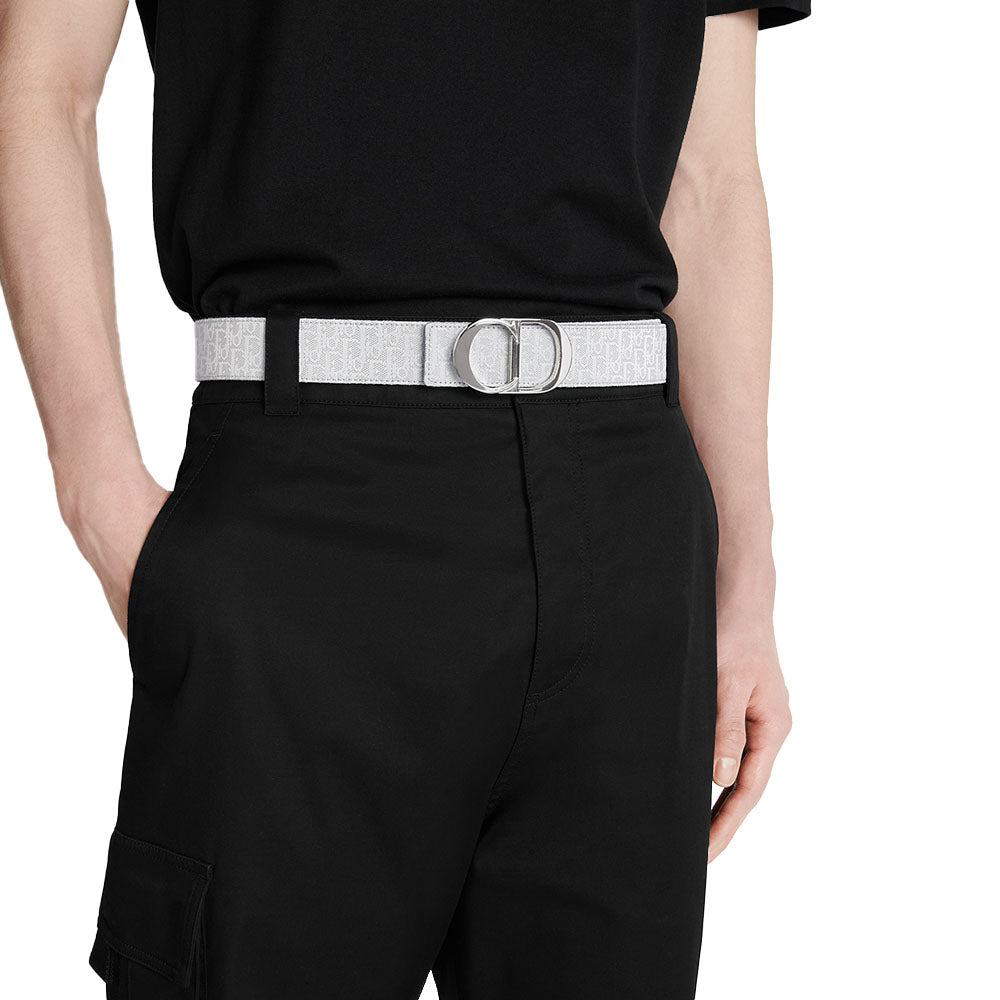 CHRISTIAN DIOR