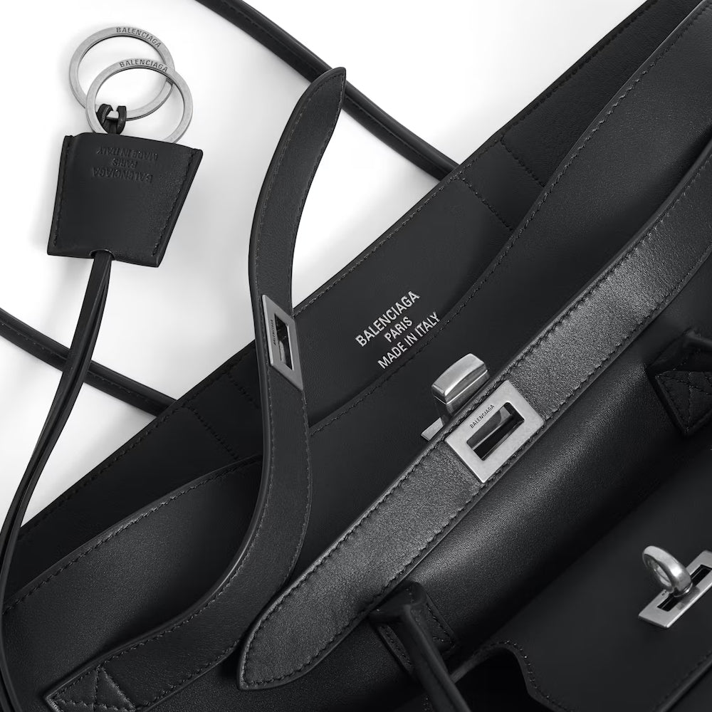 BALENCIAGA
