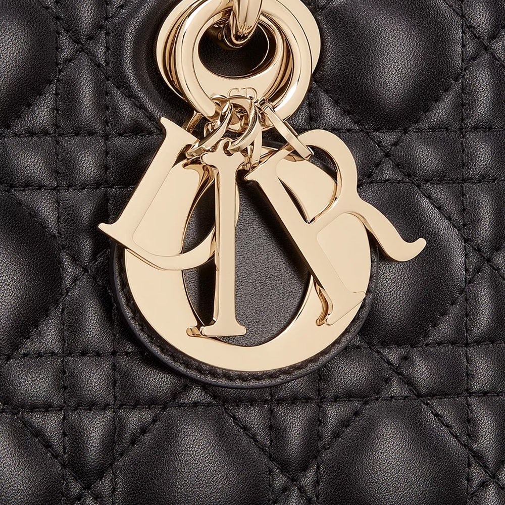 CHRISTIAN DIOR