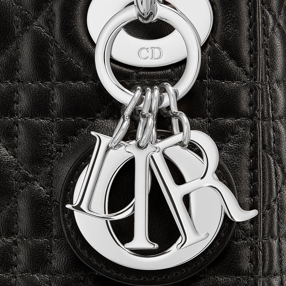 CHRISTIAN DIOR