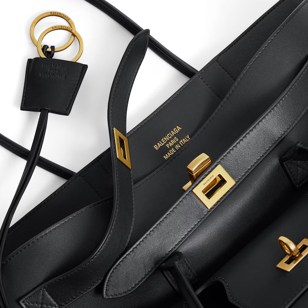 BALENCIAGA
