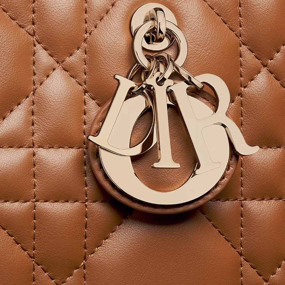 CHRISTIAN DIOR