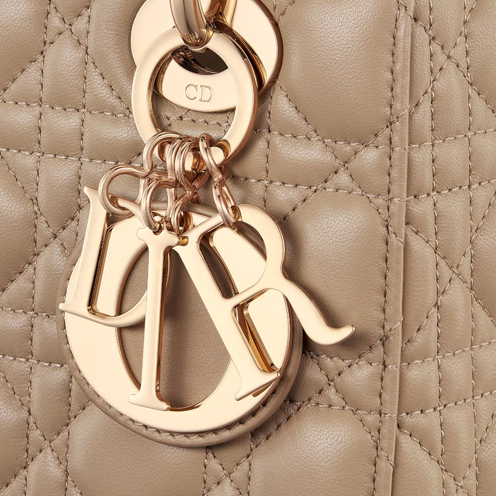 CHRISTIAN DIOR