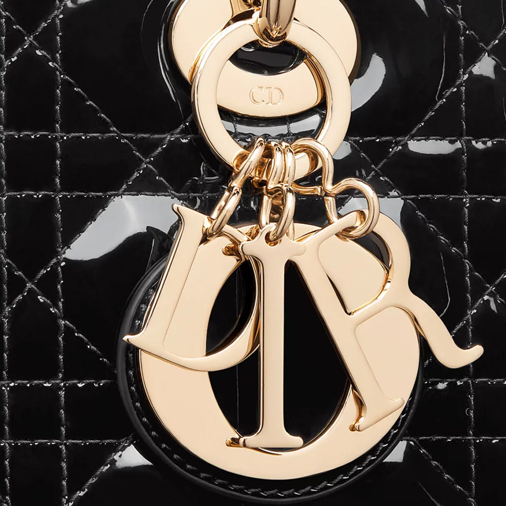 CHRISTIAN DIOR