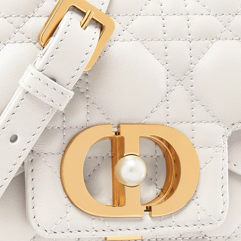 CHRISTIAN DIOR