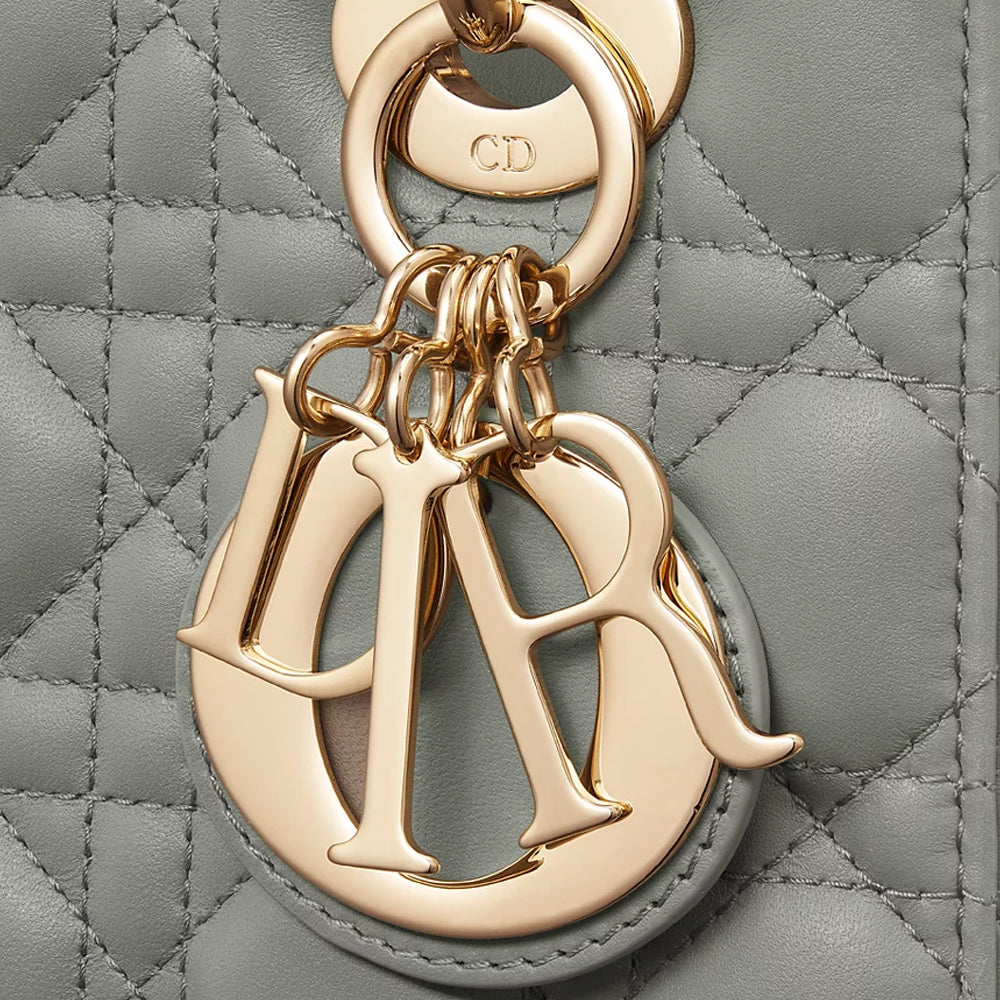 CHRISTIAN DIOR