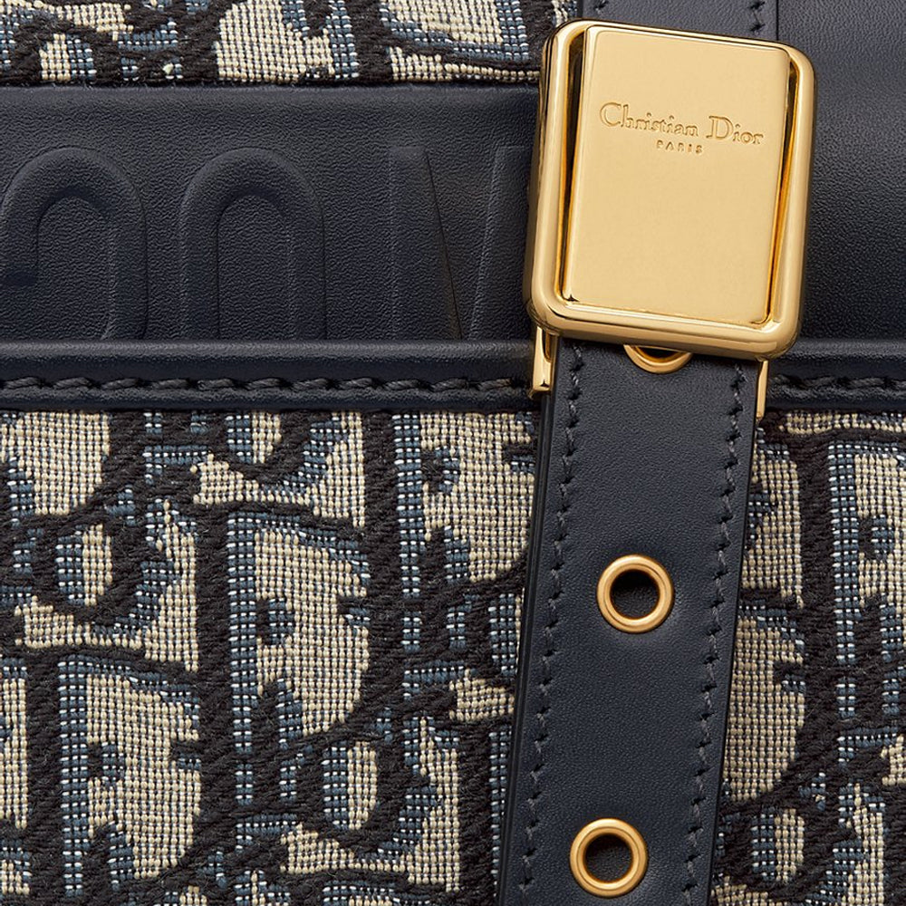 CHRISTIAN DIOR