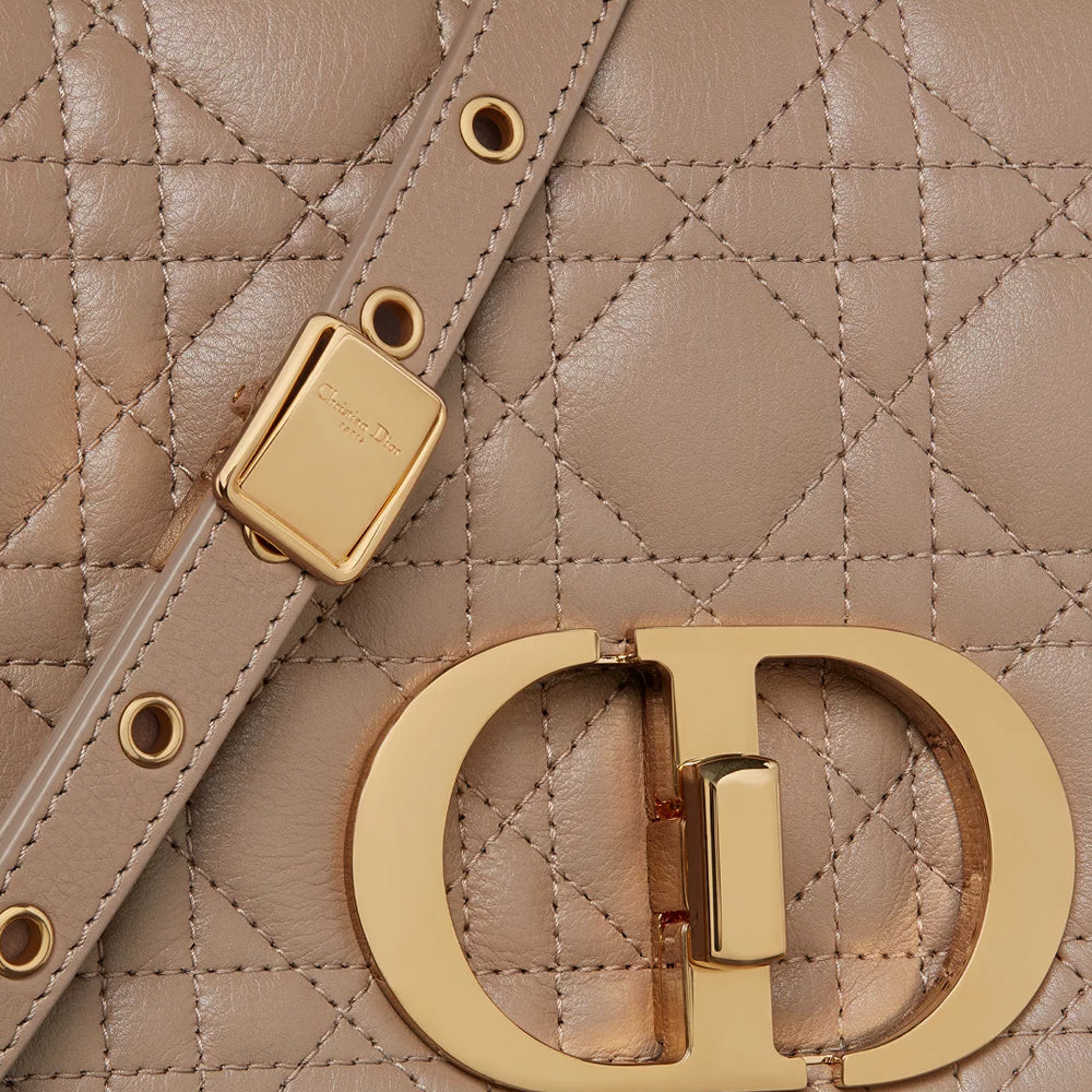 CHRISTIAN DIOR