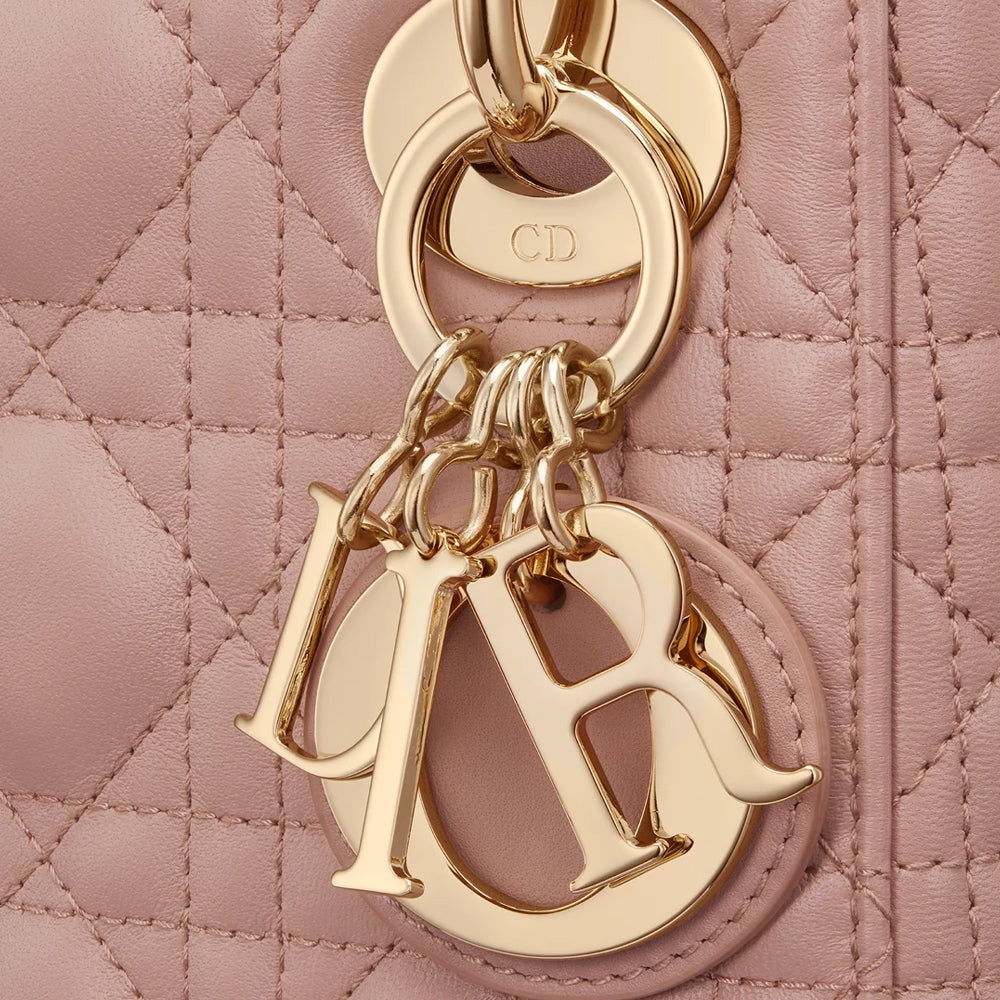 CHRISTIAN DIOR