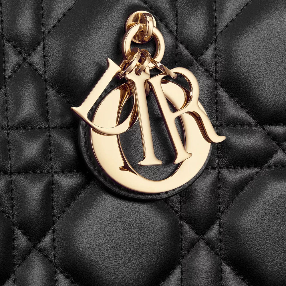 CHRISTIAN DIOR