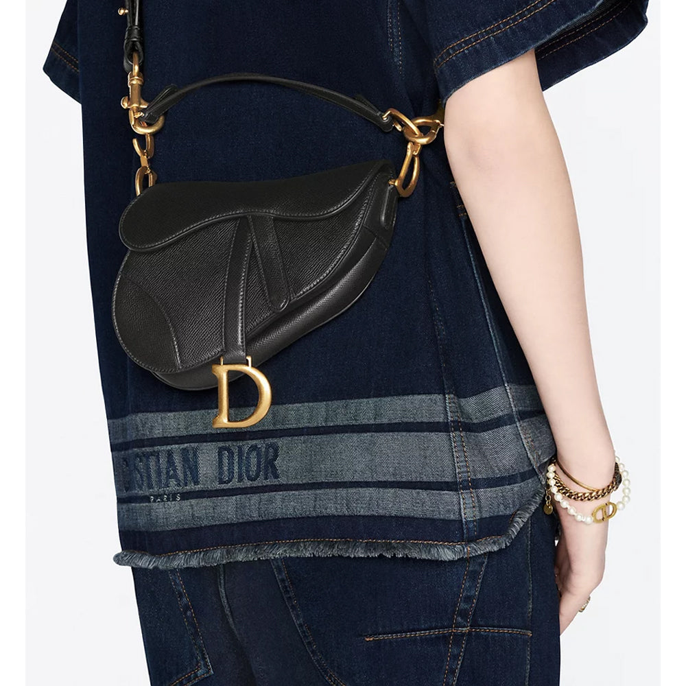 CHRISTIAN DIOR