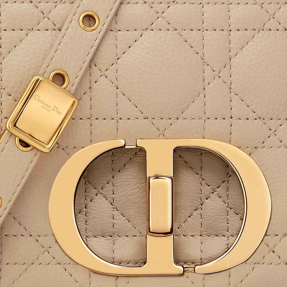 CHRISTIAN DIOR