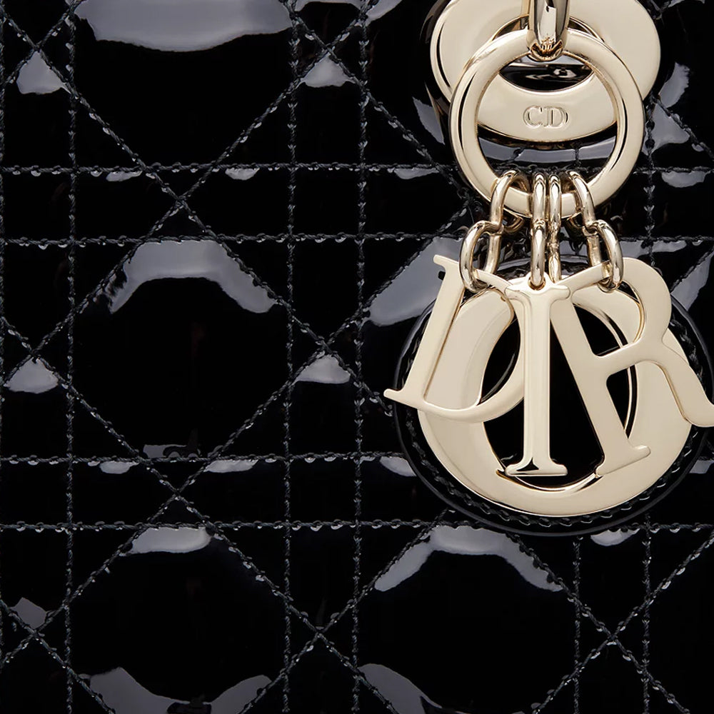 CHRISTIAN DIOR