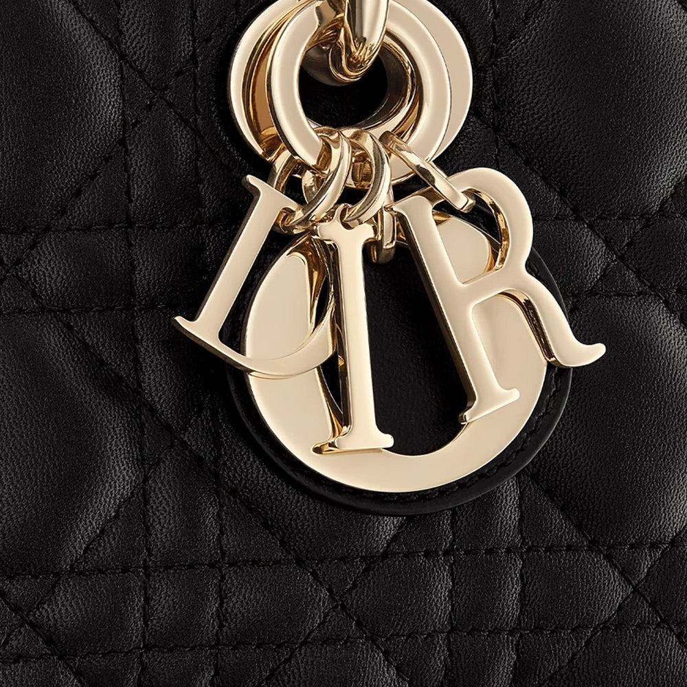 CHRISTIAN DIOR