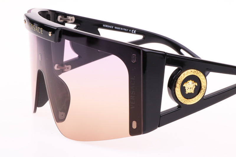 VERSACE