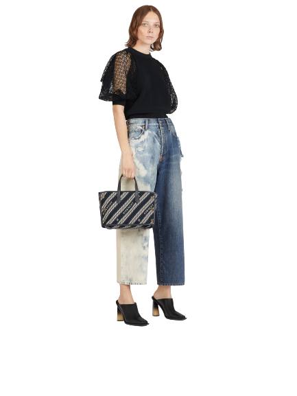 GIVENCHY