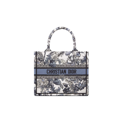 CHRISTIAN DIOR