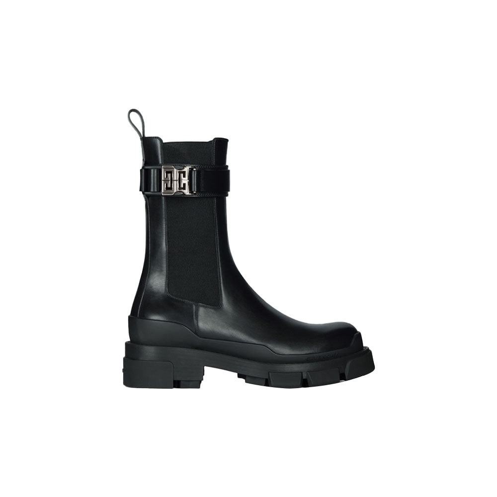 GIVENCHY