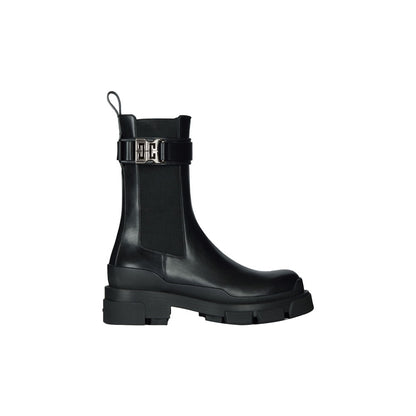 GIVENCHY