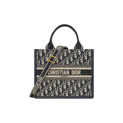 CHRISTIAN DIOR