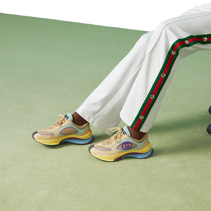 GUCCI.